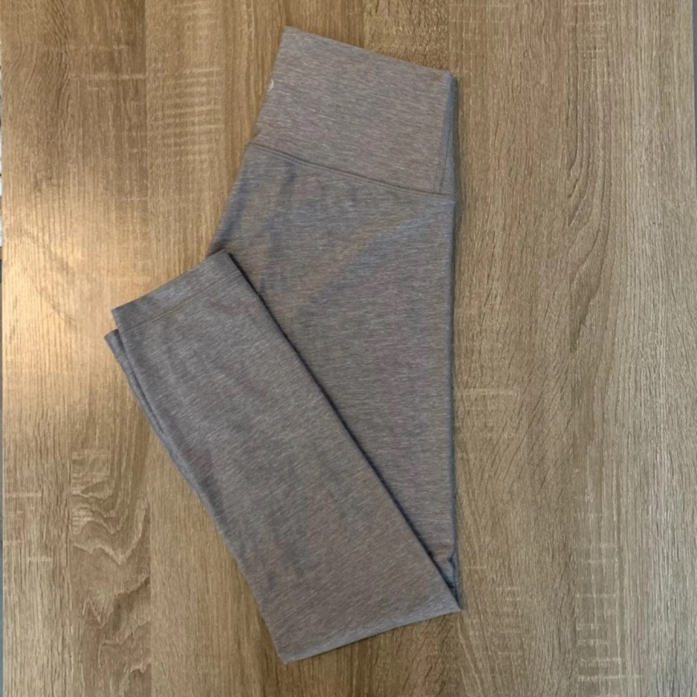 Lululemon Winder Under Tight 25” in Grey size 6